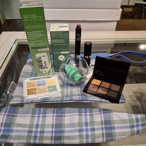 New Skin Care Plus Set with Plaid Pouch